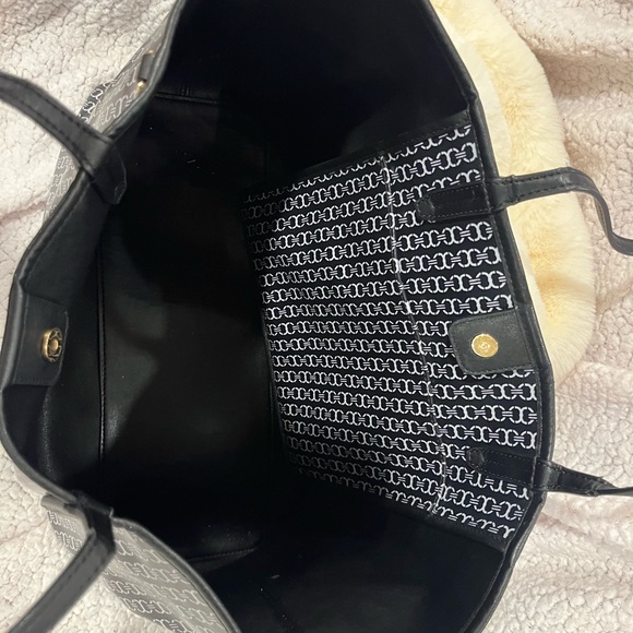 Tory Burch Gemini Link Canvas Tote - Picture 6 of 12